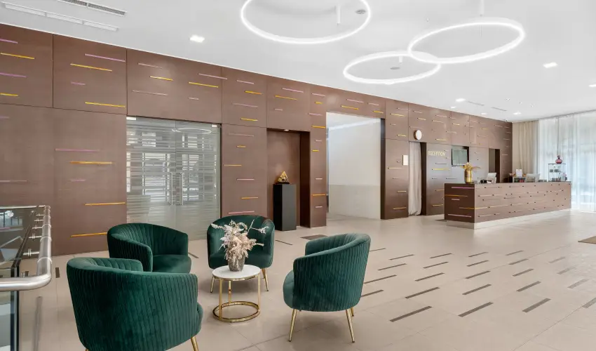 Corso Hotel Pcs Pcs - Kedvezmnyes r csaldok rszre (1 jtl)