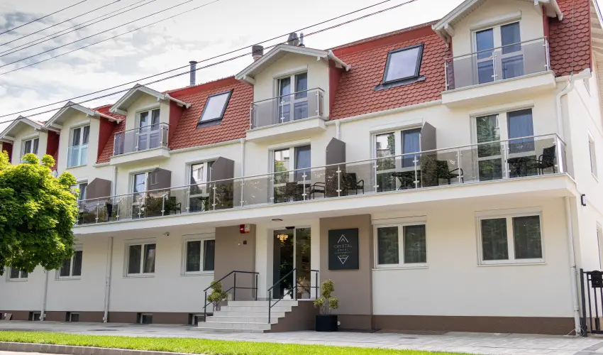 Crystal Hotel Hajd�szoboszl� - Pihentet� Napok m�r 2 �jszak�t�l (min. 2 �j)