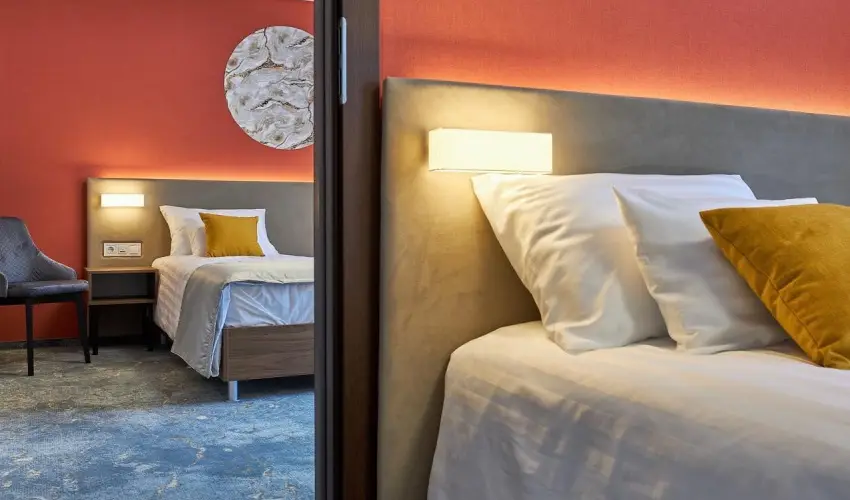 Crystal Hotel Hajd�szoboszl� - Pihentet� Napok m�r 2 �jszak�t�l (min. 2 �j)