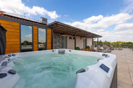 Solaris Apartman & Resort - Kedvezm�nyes �r csal�dok r�sz�reak reggelis ell�t�ssal (1 �jt�l)