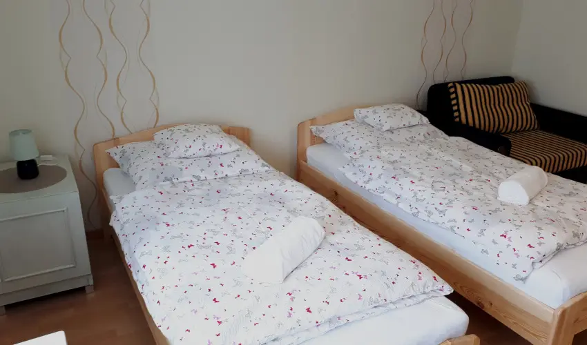 Cs�ka Apartman P�pa - Csal�di csomag (min. 4 �j)