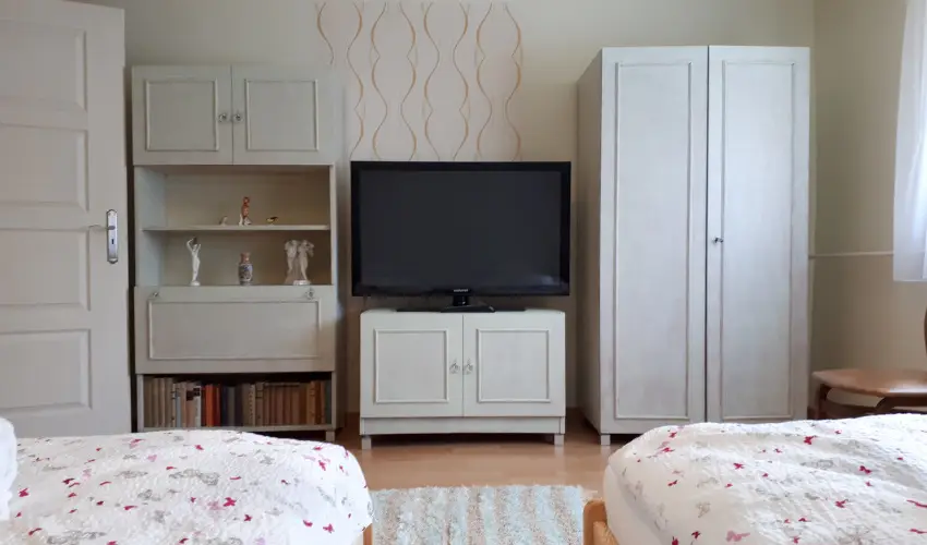 Cs�ka Apartman P�pa - Csal�di csomag (min. 4 �j)