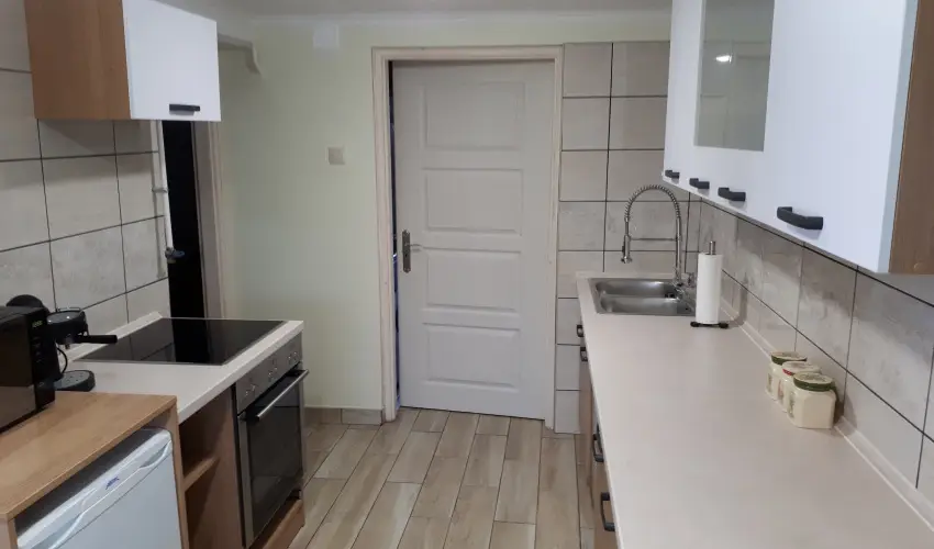 Cs�ka Apartman P�pa - Csal�di csomag (min. 4 �j)