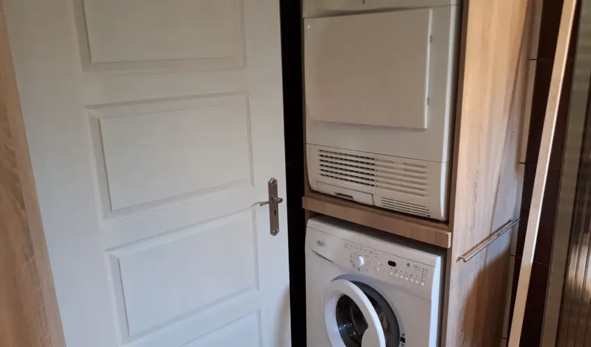 Cs�ka Apartman P�pa - Csal�di csomag (min. 4 �j)