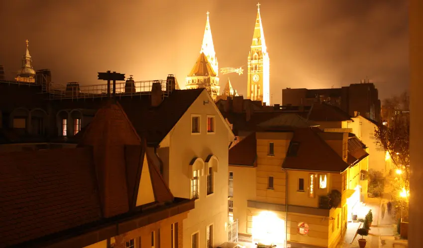 Dm Hotel Szeged - Kedvezmnyes r csaldok rszreak (1 jtl)