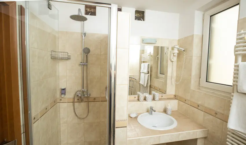 Dm Hotel Szeged - Kedvezmnyes r csaldok rszreak (1 jtl)