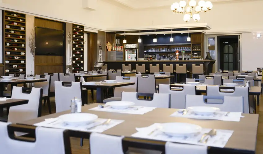 Duna Wellness Hotel Baja - Kedvezményes ár családok részéreak félpanziós ellátással (1 éjtől)