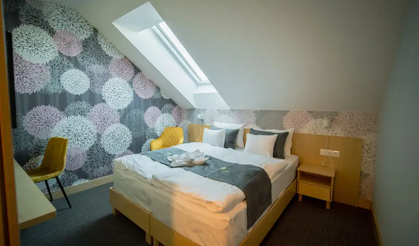 Eleven Business & Sport Hotel Jszrokszlls - Kedvezmnyes r csaldok rszreak flpanzival (1 jtl)