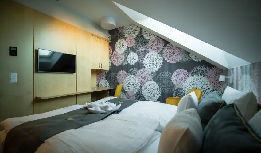 Eleven Business & Sport Hotel Jszrokszlls - Kedvezmnyes r csaldok rszreak flpanzival (1 jtl)