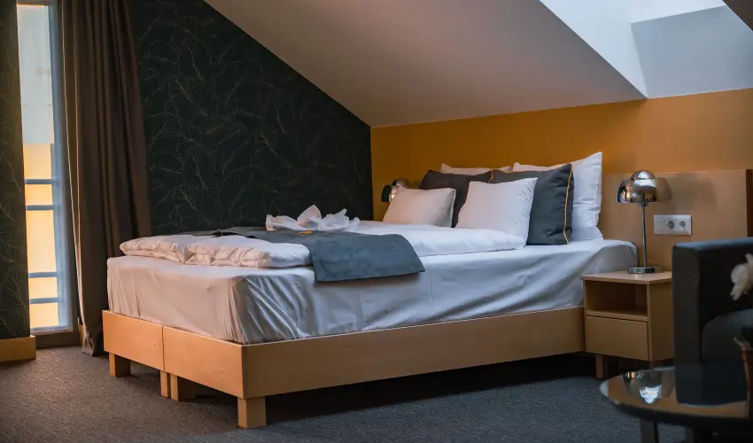 Eleven Business & Sport Hotel Jszrokszlls - Kedvezmnyes r csaldok rszreak flpanzival (1 jtl)