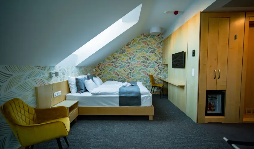 Eleven Business & Sport Hotel Jszrokszlls - Kedvezmnyes r csaldok rszreak flpanzival (1 jtl)