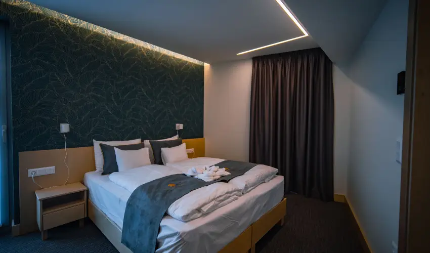 Eleven Business & Sport Hotel Jszrokszlls - Kedvezmnyes r csaldok rszreak flpanzival (1 jtl)