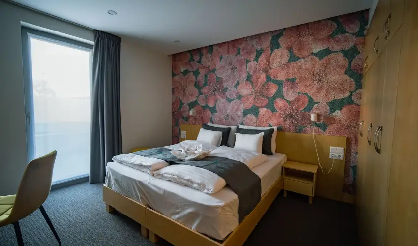 Eleven Business & Sport Hotel Jszrokszlls - Kedvezmnyes r csaldok rszreak flpanzival (1 jtl)