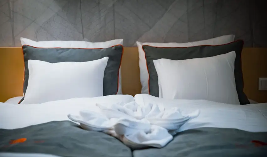 Eleven Business & Sport Hotel Jszrokszlls - Kedvezmnyes r csaldok rszreak flpanzival (1 jtl)