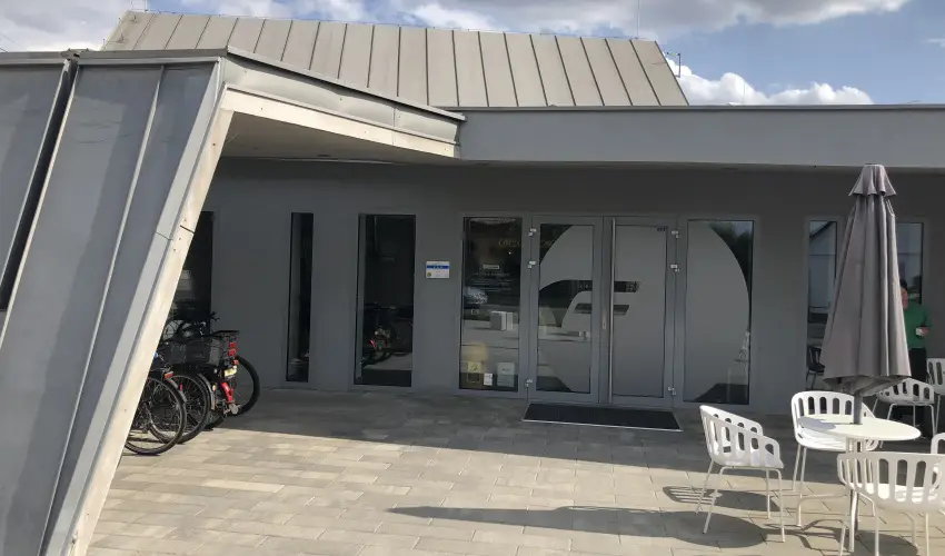 Eleven Business & Sport Hotel Jszrokszlls - Kedvezmnyes r csaldok rszreak flpanzival (1 jtl)