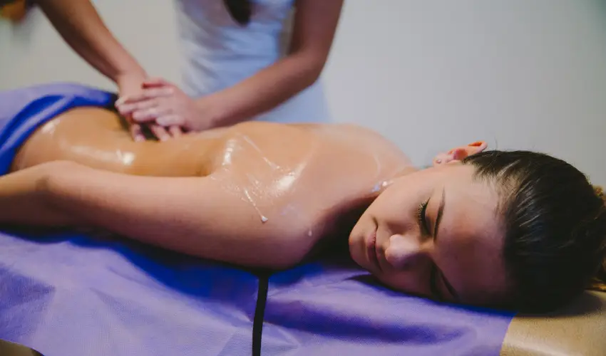 Elixír Medical Wellness Hotel Mórahalom - Kedvezményes ár családok részére félpanzióval, fürdőhasználattal (1 éjtől)