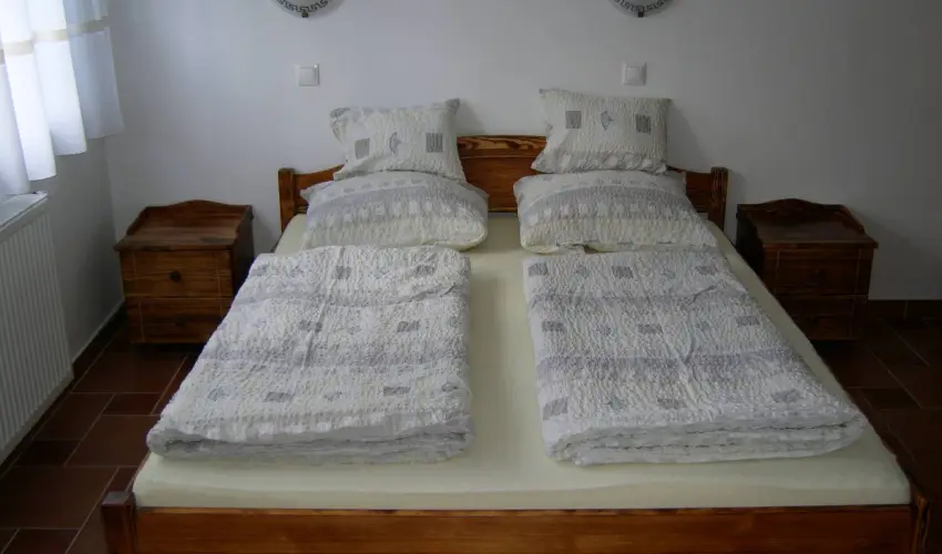 EMAN Apartmanh�z S�rv�r S�rv�r - Sz�pk�rty�s aj�nlat (min. 3 �j)