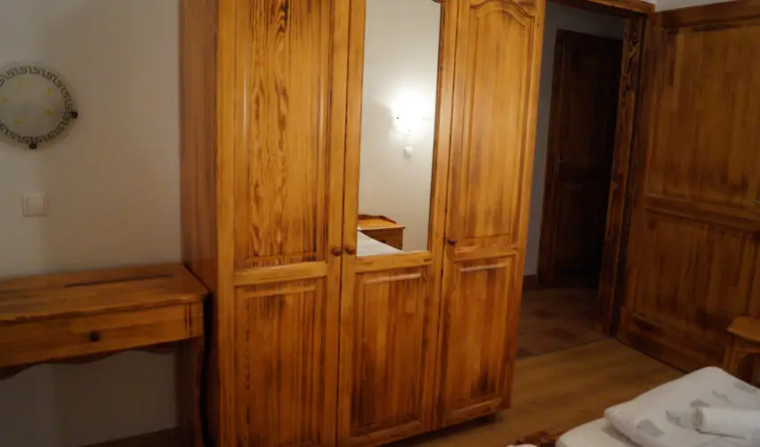 EMAN Apartmanh�z S�rv�r S�rv�r - Sz�pk�rty�s aj�nlat (min. 3 �j)