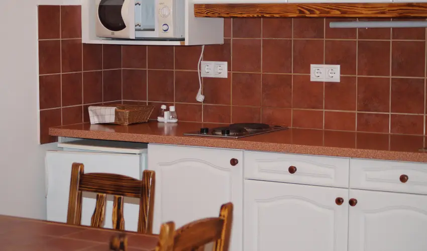 EMAN Apartmanh�z S�rv�r S�rv�r - Sz�pk�rty�s aj�nlat (min. 3 �j)