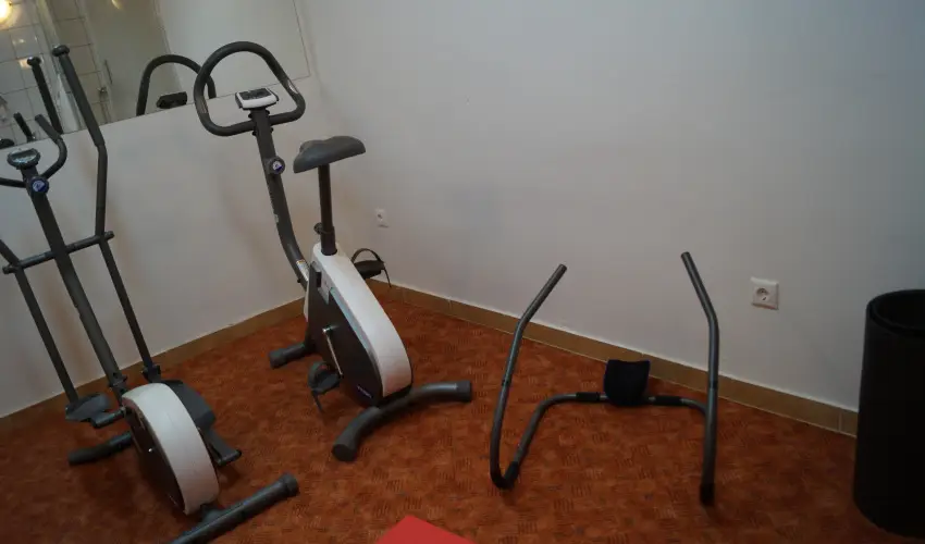 EMAN Apartmanh�z S�rv�r S�rv�r - Sz�pk�rty�s aj�nlat (min. 3 �j)