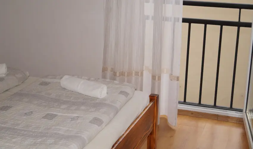 EMAN Apartmanh�z S�rv�r S�rv�r - Sz�pk�rty�s aj�nlat (min. 3 �j)