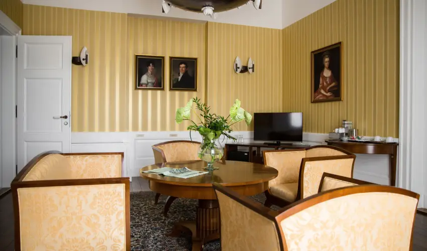 Erzsbet Nagy Szlloda Paks - Karcsonyi csomagajnlat (min. 2 j)