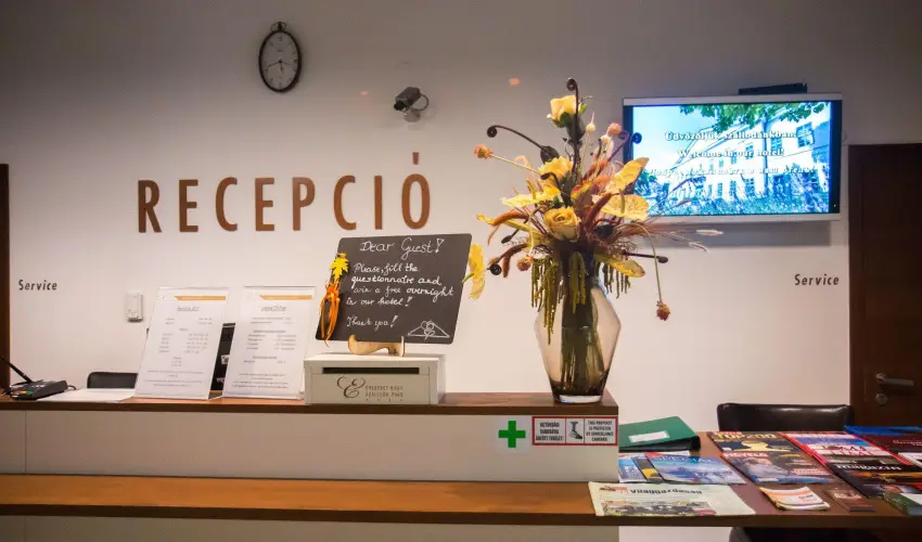 Erzsbet Nagy Szlloda Paks - Karcsonyi csomagajnlat (min. 2 j)