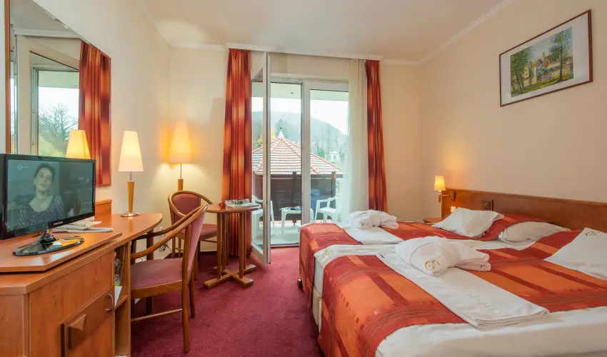 Erzs�bet Park Hotel Par�df�rd� - Kedvezm�nyes pihen�s (min. 2 �j)