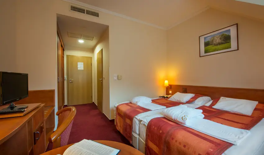 Erzs�bet Park Hotel Par�df�rd� - Kedvezm�nyes pihen�s (min. 2 �j)