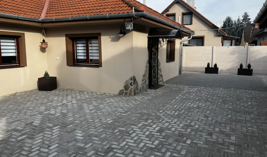 Fortuna Apartman K�szeg - Kedvezm�nyes �r csal�dok r�sz�reak (min. 2 �j)