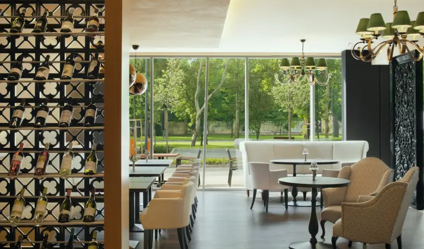 Four Points by Sheraton Kecskemt Hotel & Konferenciakzpont Kecskemt - Kedvezmnyes r csaldok rszreak reggelivel (1 jtl)