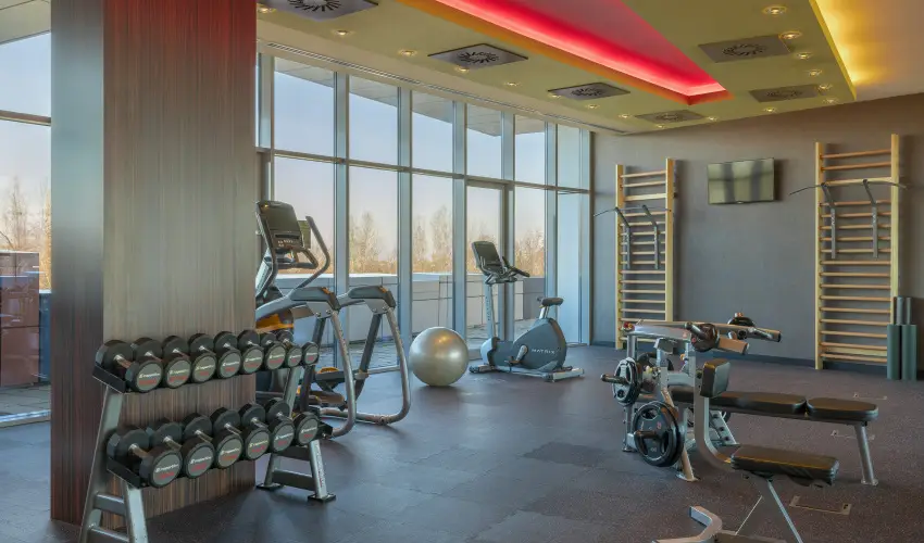 Four Points by Sheraton Kecskemt Hotel & Konferenciakzpont Kecskemt - Kedvezmnyes r csaldok rszreak reggelivel (1 jtl)