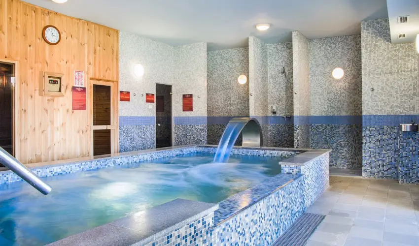 Fried Kast�ly Hotel Simontornya - Vissza nem t�r�tend� �r f�lpanzi�val (1 �jt�l)