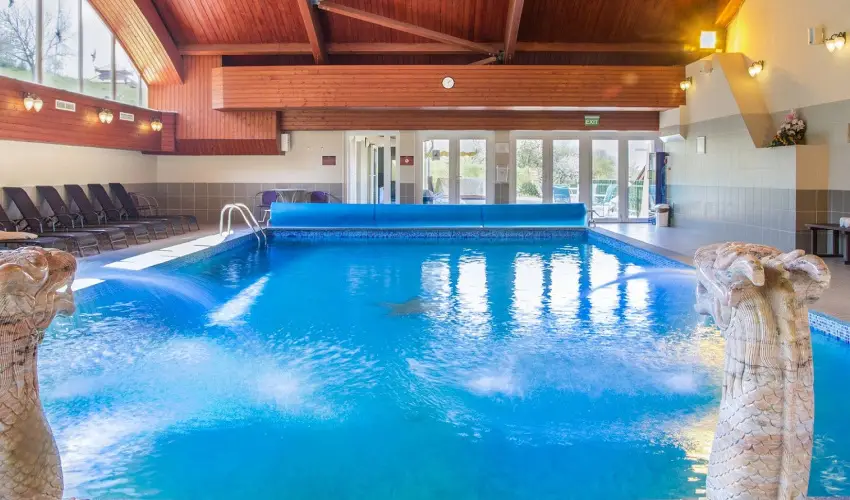 Fried Kast�ly Hotel Simontornya - Vissza nem t�r�tend� �r f�lpanzi�val (1 �jt�l)