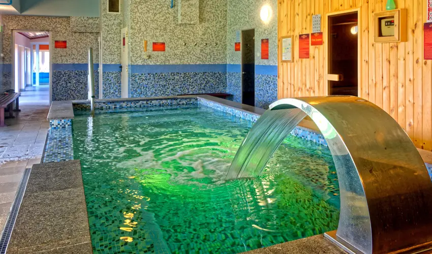 Fried Kast�ly Hotel Simontornya - Vissza nem t�r�tend� �r f�lpanzi�val (1 �jt�l)