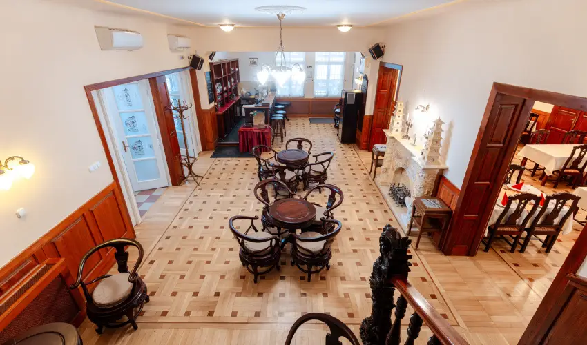 Fried Kast�ly Hotel Simontornya - Vissza nem t�r�tend� �r f�lpanzi�val (1 �jt�l)