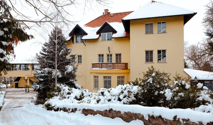 Fried Kast�ly Hotel Simontornya - Vissza nem t�r�tend� �r f�lpanzi�val (1 �jt�l)