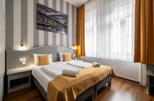 Full Moon - Early Bird kedvezm�nyes �r