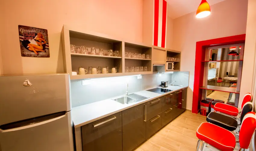 Full Moon Budapest - Kedvezmnyes r csaldok rszreak