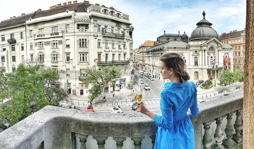 Full Moon Budapest - Kedvezmnyes r csaldok rszreak