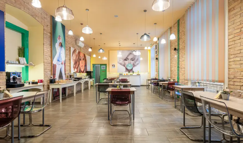 Full Moon Budapest - Kedvezmnyes r csaldok rszreak