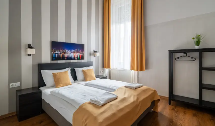 Full Moon Budapest - Kedvezmnyes r csaldok rszreak