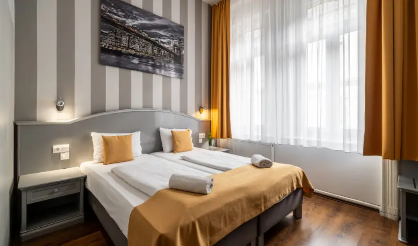 Full Moon Budapest - Kedvezmnyes r csaldok rszreak