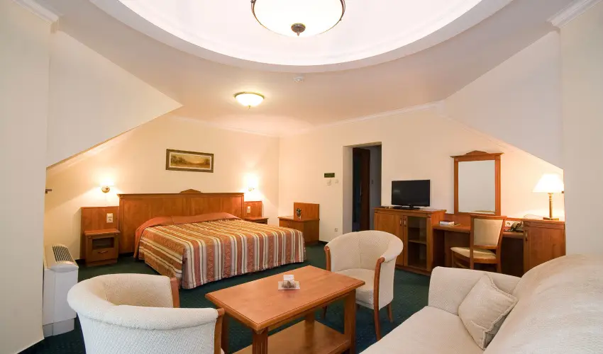 Gerby Kria Hotel s Lovasudvar Lajosmizse - Kedvezmnyes r csaldok rszreak (1 jtl)