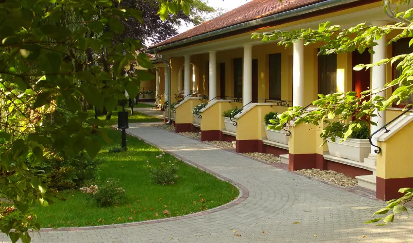 Gerby Kria Hotel s Lovasudvar Lajosmizse - Kedvezmnyes r csaldok rszreak (1 jtl)