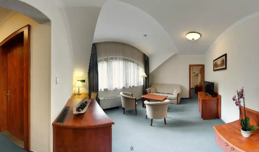 Gerby Kria Hotel s Lovasudvar Lajosmizse - Kedvezmnyes r csaldok rszreak (1 jtl)