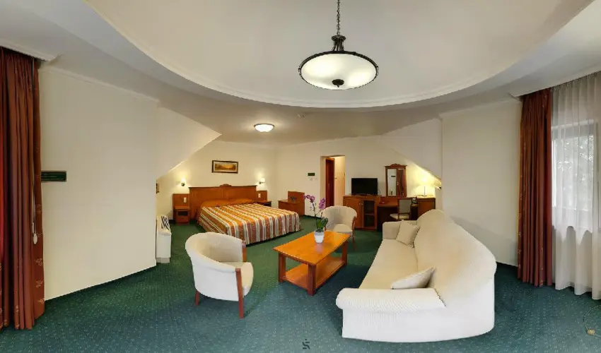 Gerby Kria Hotel s Lovasudvar Lajosmizse - Kedvezmnyes r csaldok rszreak (1 jtl)