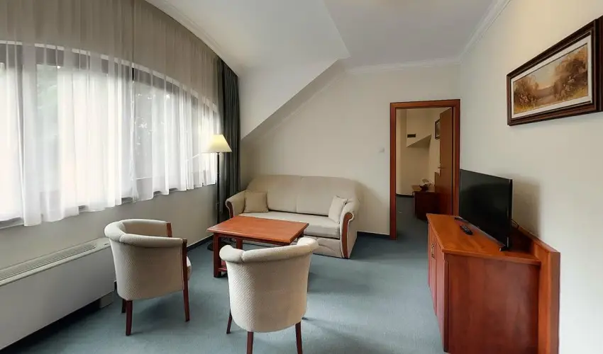 Gerby Kria Hotel s Lovasudvar Lajosmizse - Kedvezmnyes r csaldok rszreak (1 jtl)