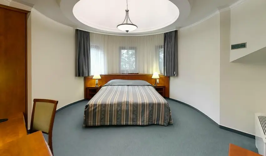 Gerby Kria Hotel s Lovasudvar Lajosmizse - Kedvezmnyes r csaldok rszreak (1 jtl)