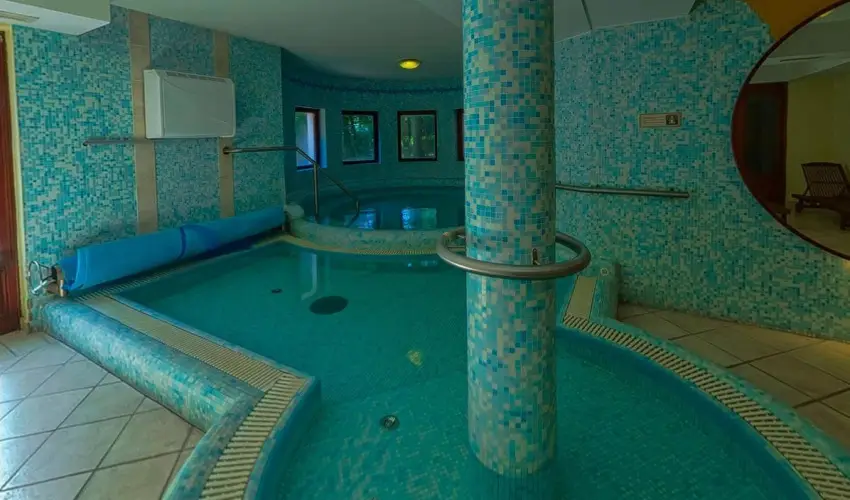 Gerby Kria Hotel s Lovasudvar Lajosmizse - Kedvezmnyes r csaldok rszreak (1 jtl)